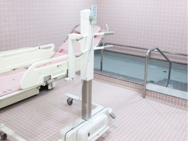 バリアフリーの浴室設備