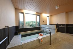 浴室の清潔感ある空間