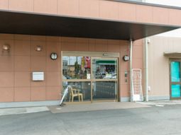 エントランス正面の様子