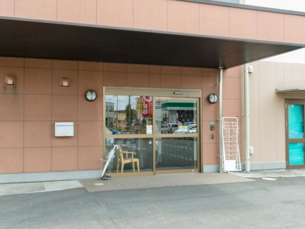 エントランス正面の様子