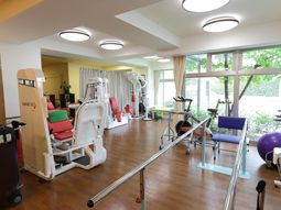 明るい機能訓練室