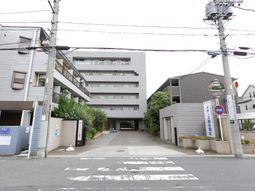 多階層建物のエントランス
