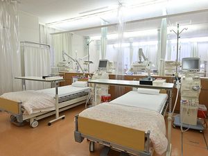 機器が並ぶ機能訓練室  