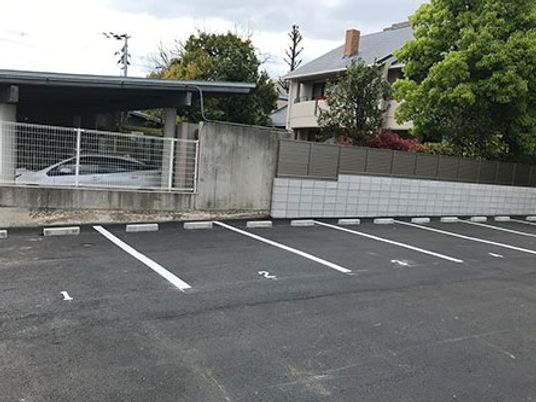 屋外駐車場  