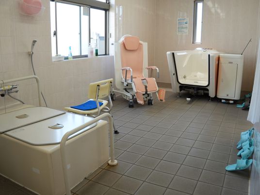 浴室の介助設備  