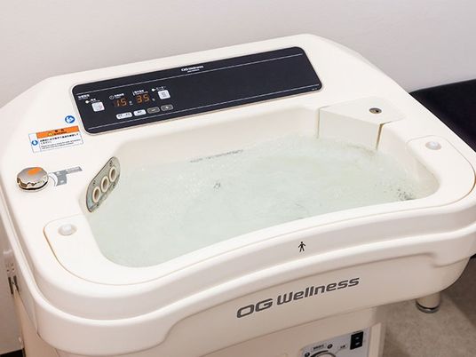 機能訓練用の浴槽  