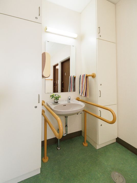 バリアフリー洗面台設備