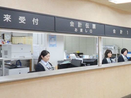 受付カウンター  