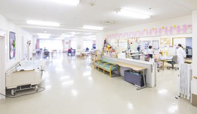 暖かい雰囲気の多目的室
