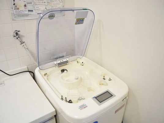 入浴機器のある浴室  