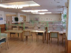 日当たり良好な食堂