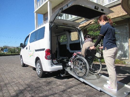 車椅子での乗降補助