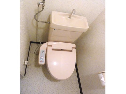 洗面台付きトイレ  