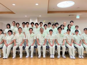 スタッフ集合のリビング  
