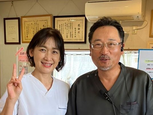スタッフ2人の集合  