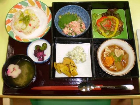 彩り豊かな和食セット