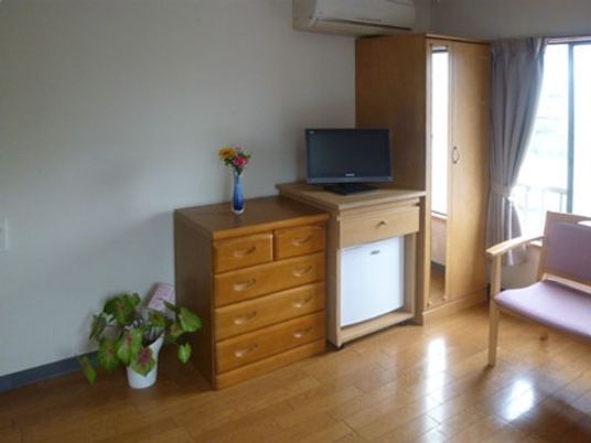 整った居室の一角