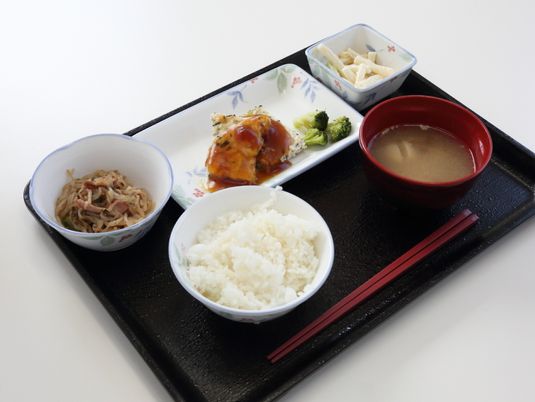 和食の食事セット