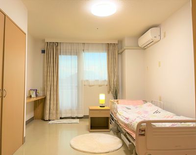落ち着いた雰囲気の居室