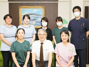 スタッフ集合の応接室  