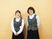 笑顔のスタッフ2人 廊下  