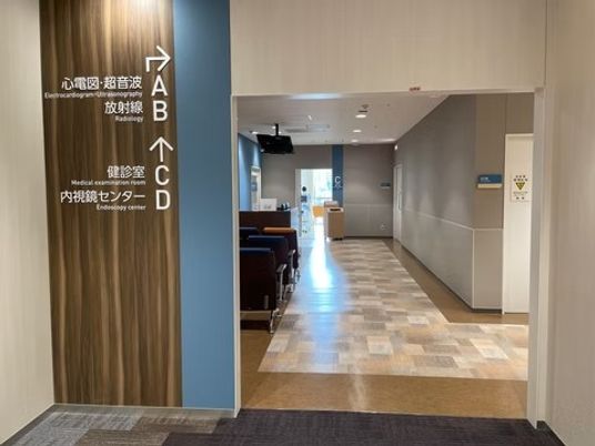 案内表示のある廊下  
