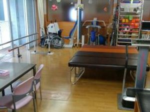 機能訓練室のような室内  