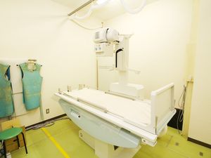 機器のある浴室  