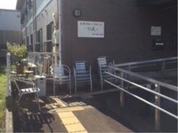 入口周辺のアプローチ