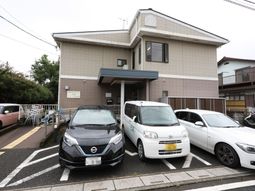 外観が映る建物正面