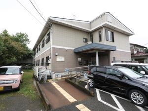 施設の清潔な外観