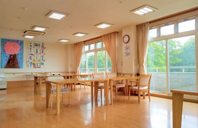 自然光が入るリビング