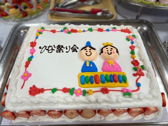 ひな祭りのケーキ