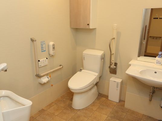 バリアフリーのトイレ設備