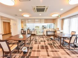 広々とした快適な食堂