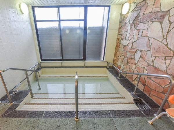 手すり付き階段の一角