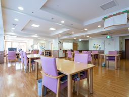 明るい食堂