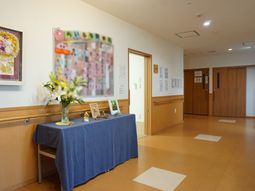 明るいエントランスホール