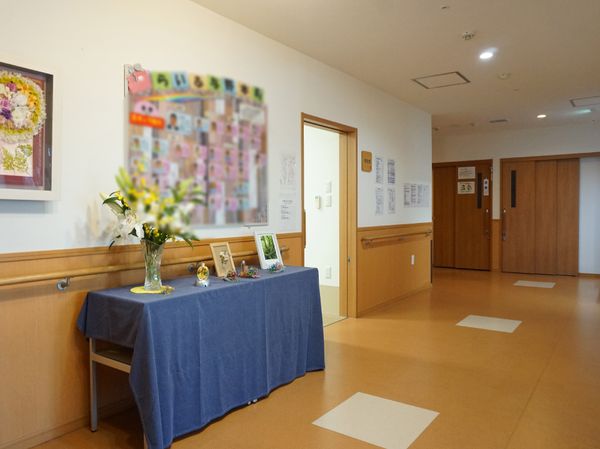 明るいエントランスホール