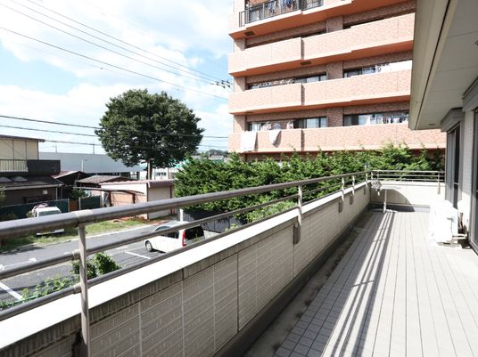 日当たり良好なバルコニー