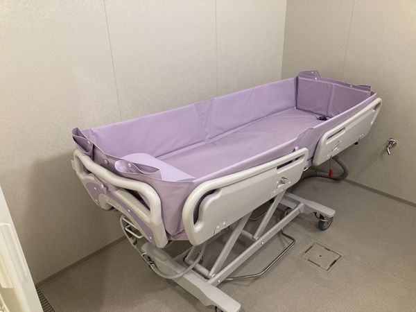リフト付き浴槽