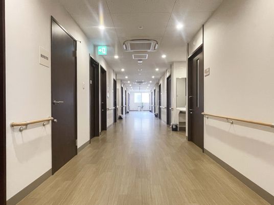 長い廊下の風景