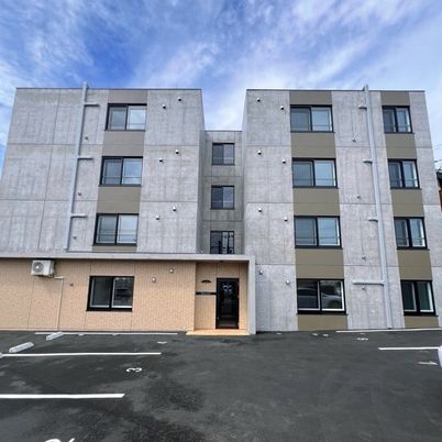 モダンな建物の外観