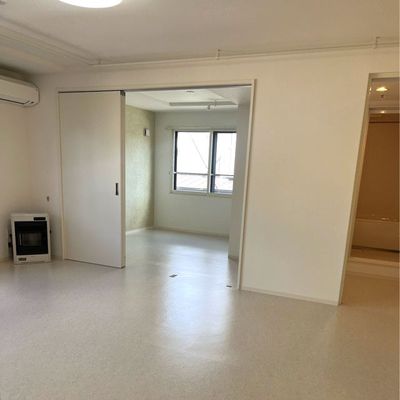 明るい空間の居室