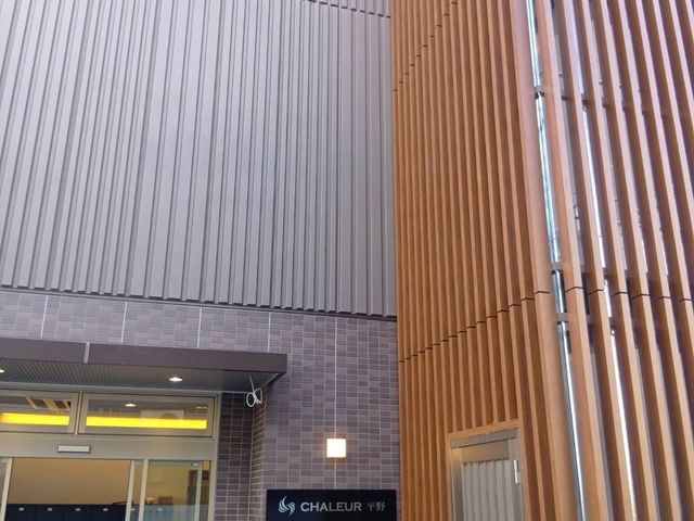 建物の外観 外観 近代的なデザインのエントランスは、職場としての快適さも期待できそうです。