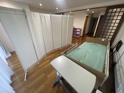 折りたたみ仕切り付き部屋