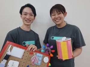スタッフ2人の集合  