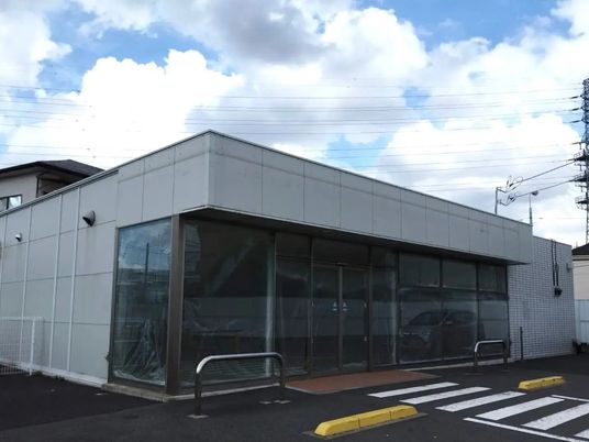 外観の建物正面  