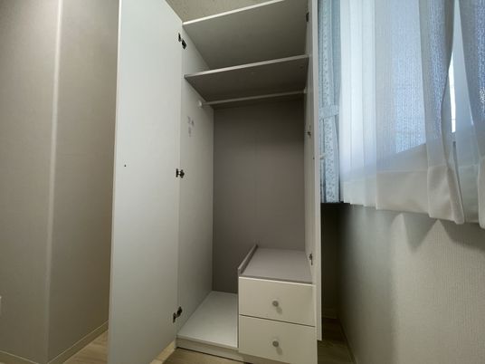 使いやすい収納が魅力の居室