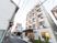 通り沿いの建物外観